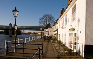 W4 carpet cleaning Chiswick cleaners